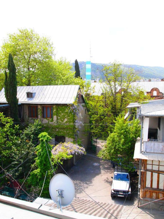 Green Stairs Guest House Tiflis Exterior foto