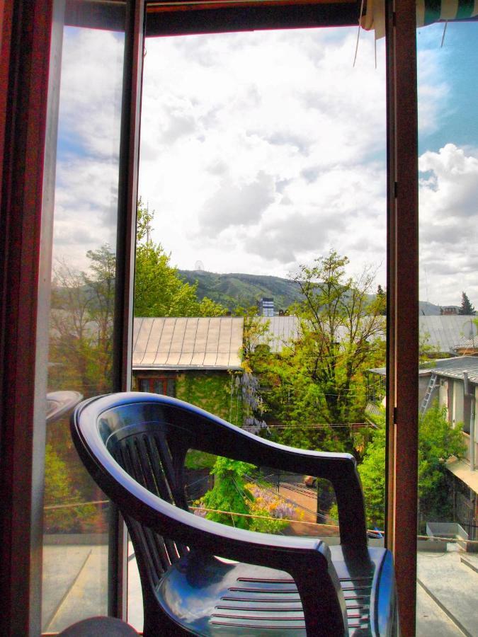 Green Stairs Guest House Tiflis Exterior foto