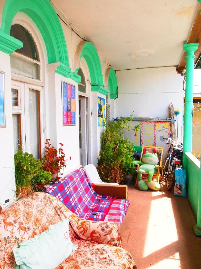 Green Stairs Guest House Tiflis Exterior foto